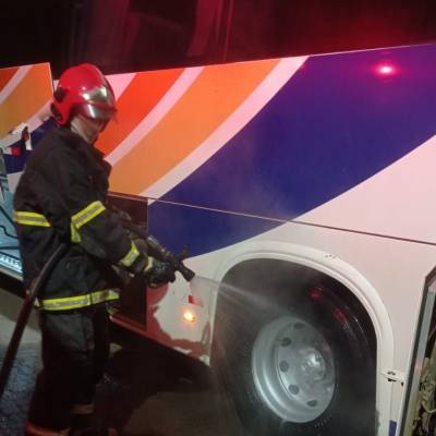 Corpo de Bombeiros de Campo Verde é acionado para conter incêndio em ônibus - Notícias - Mato Grosso digital