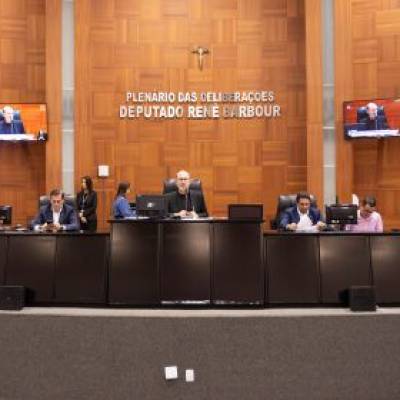 Governo apresenta desempenho das metas físicas do 1º semestre aos deputados - Notícias - Mato Grosso digital