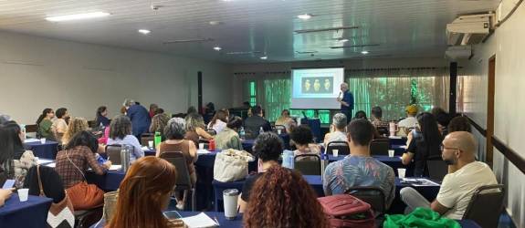 Escola de Saúde Pública lança primeira pós-graduação em Arteterapia de MT