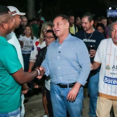 Botelho apoia campeonato amador de futebol que leva alegria para feirantes - Notícias - Mato Grosso digital