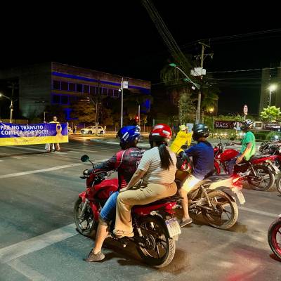 Campanha Maio Amarelo leva mensagem de educação no trânsito a condutores na Avenida do CPA - Notícias - Mato Grosso digital