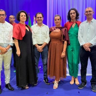 Chico Guarnieri prestigia formatura de estudantes da Escola Júlio Müller - Notícias - Mato Grosso digital