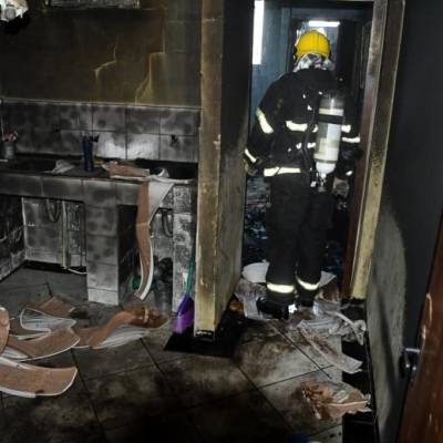 Corpo de Bombeiros combate chamas em residência no Parque Universitário - Notícias - Mato Grosso digital