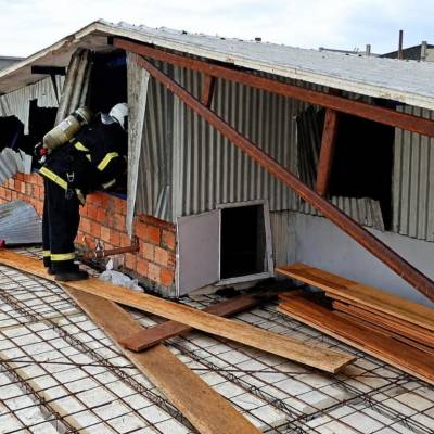 Corpo de Bombeiros combate incêndio no telhado de hospital municipal - Notícias - Mato Grosso digital