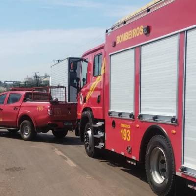 Corpo de Bombeiros contém princípio de incêndio em caminhão baú na BR-449 - Notícias - Mato Grosso digital