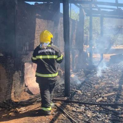 Corpo de Bombeiros extingue incêndio em fábrica de tijolos - Notícias - Mato Grosso digital