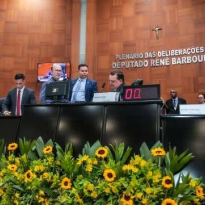 Deputado Botelho cobra destinação de recursos para casas populares - Notícias - Mato Grosso digital
