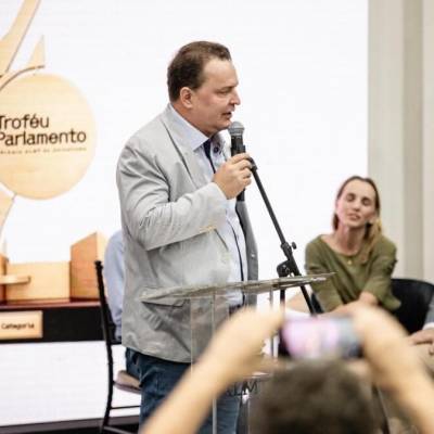 Deputado Max diz que jornalistas merecem reconhecimento - Notícias - Mato Grosso digital