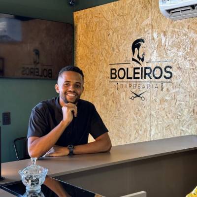 Desenvolve MT apoia empreendedor com crédito para abrir segunda barbearia - Notícias - Mato Grosso digital