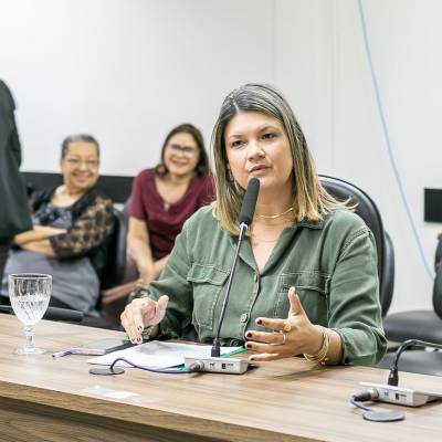 Estudantes de Cuiabá já têm aulas de língua inglesa e base de computação - Notícias - Mato Grosso digital