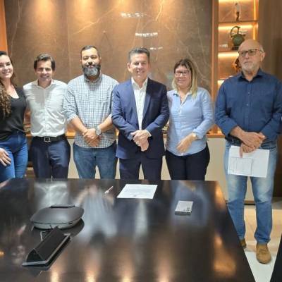 Governador assina ordem de serviço para revitalizar Orla em São Félix do Araguaia - Notícias - Mato Grosso digital
