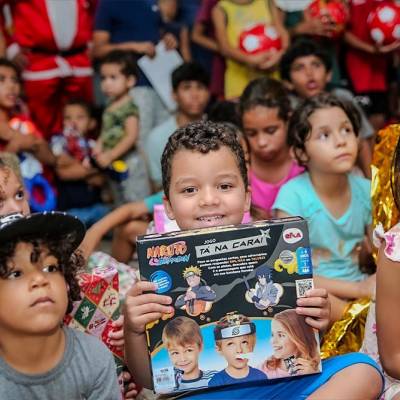 Natal com Propósito realiza oitava entrega de brinquedos no Pedra 90 - Notícias - Mato Grosso digital