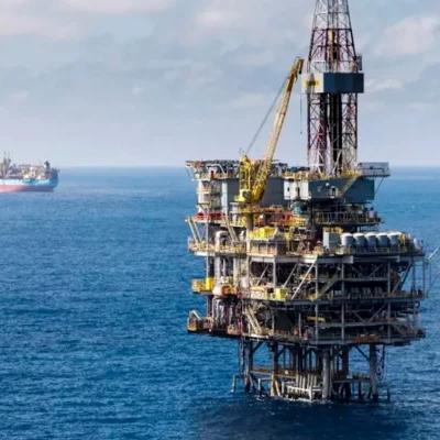 Petróleo sobe com rumores sobre plano de Trump para novos ataques ao Irã - Notícias - Mato Grosso digital