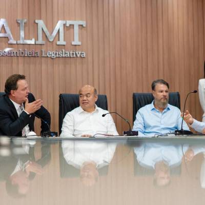 Presidente da ALMT Max Russi recebe delegação da Shandong Gold Mining - Notícias - Mato Grosso digital