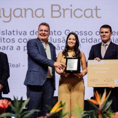 Presidente Max Russi entrega prêmios do 1º Troféu Parlamento de Jornalismo - Notícias - Mato Grosso digital