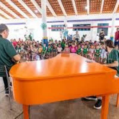 Programa Piano Gente encanta crianças em escola de Cuiabá - Notícias - Mato Grosso digital