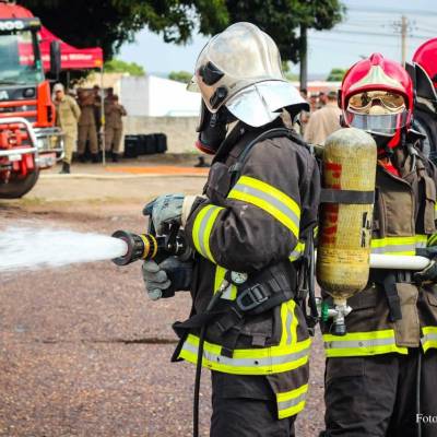 Bombeiros controlam princípio de incêndio em loja de tecidos - Notícias - Mato Grosso digital