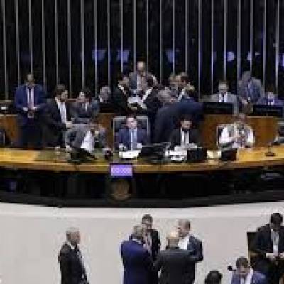 Câmara aprova pena de até 30 anos a quem obstruir vias para cometer crimes - Notícias - Mato Grosso digital