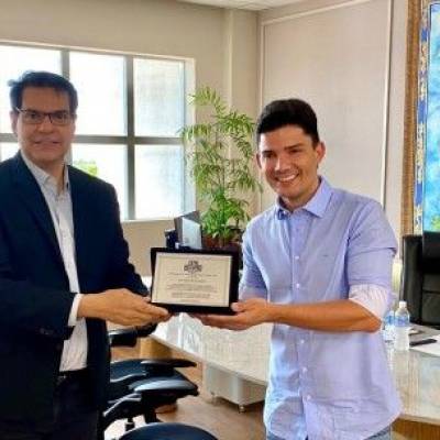 Campos Neto recebe homenagem por contribuição com desenvolvimento de Rosário Oeste - Notícias - Mato Grosso digital