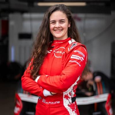 Equipe Nissan de Fórmula E leva Abbi Pulling para o teste feminino em Valência - Notícias - Mato Grosso digital
