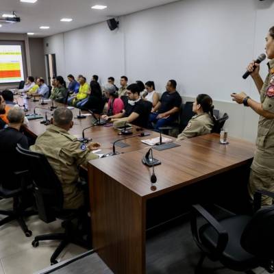 Governo de MT faz 1ª reunião do Comitê do Fogo para combate integrado aos incêndios florestais - Notícias - Mato Grosso digital