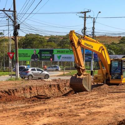 Governo investe em Cuiabá com recuperação da Estrada do Moinho e ampliação da Avenida Parque do Barbado - Notícias - Mato Grosso digital