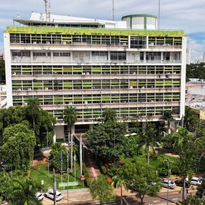 Prefeitura de Cuiabá paga salários, prêmio saúde e faz PIX aos professores e técnicos da educação - Notícias - Mato Grosso digital