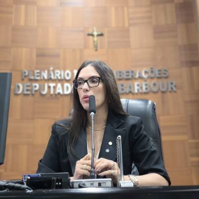 Projeto de Janaina pode ampliar licença-paternidade e proteger mães em internação pós-parto - Notícias - Mato Grosso digital